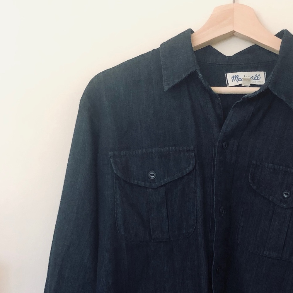 Madewell dark denim chambray button down shirt